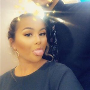 Meet your Posher, Jasmin